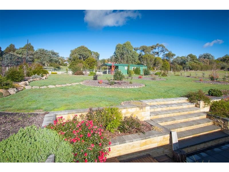 5-6 Freeman Court, Gisborne VIC 3437