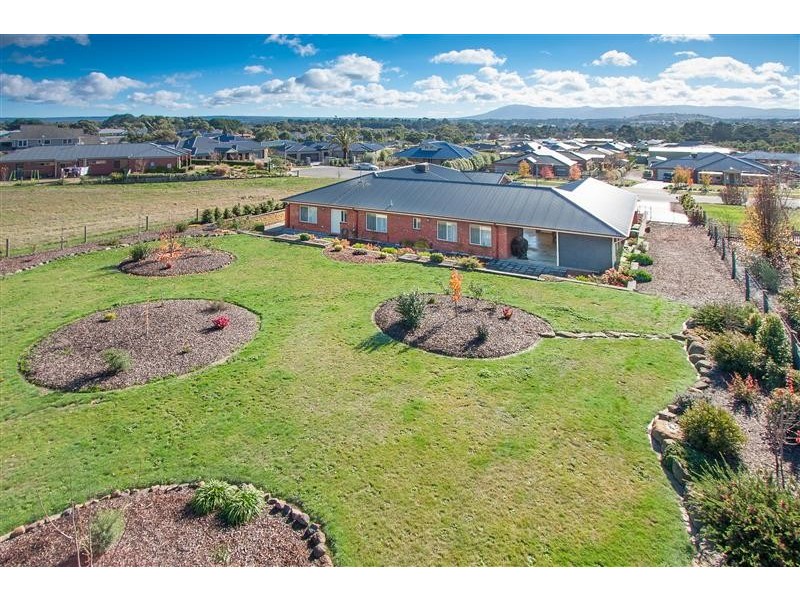 5-6 Freeman Court, Gisborne VIC 3437