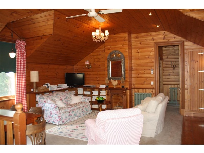 640 Mount Macedon Road, Mount Macedon VIC 3441