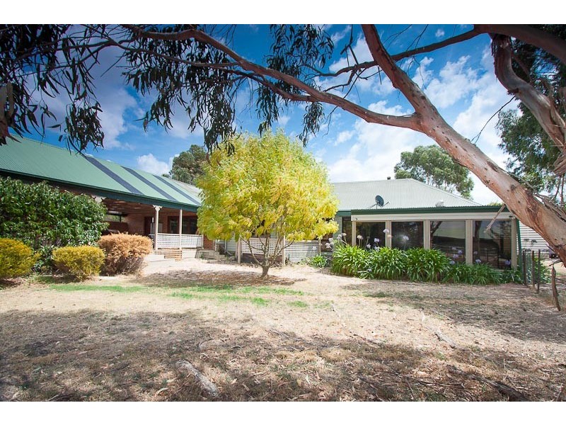 41 Stokes Lane West, Riddells Creek VIC 3431