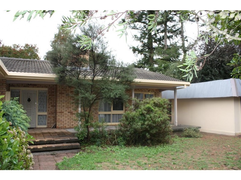 2/23 Savages Lane, Woodend VIC 3442