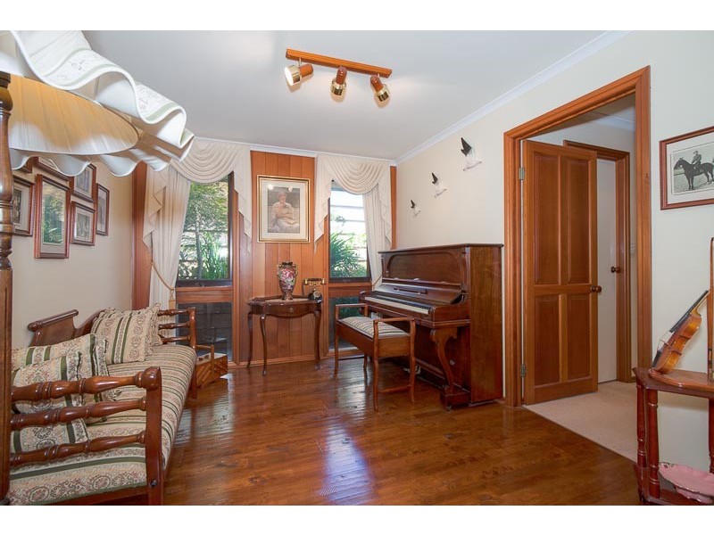 11 The Boulevard, Gisborne VIC 3437