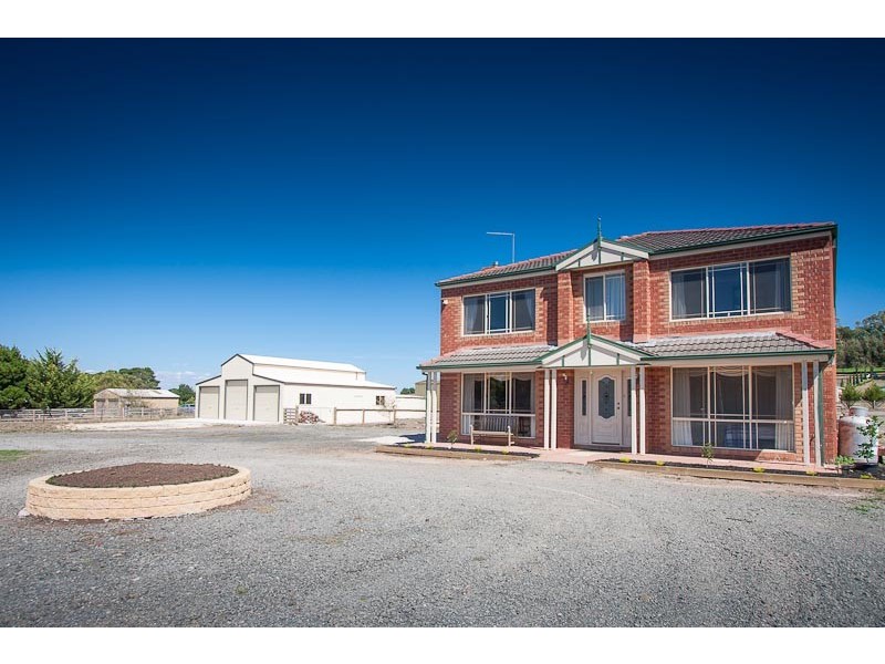 12 Monaghan Rd, Gisborne VIC 3437