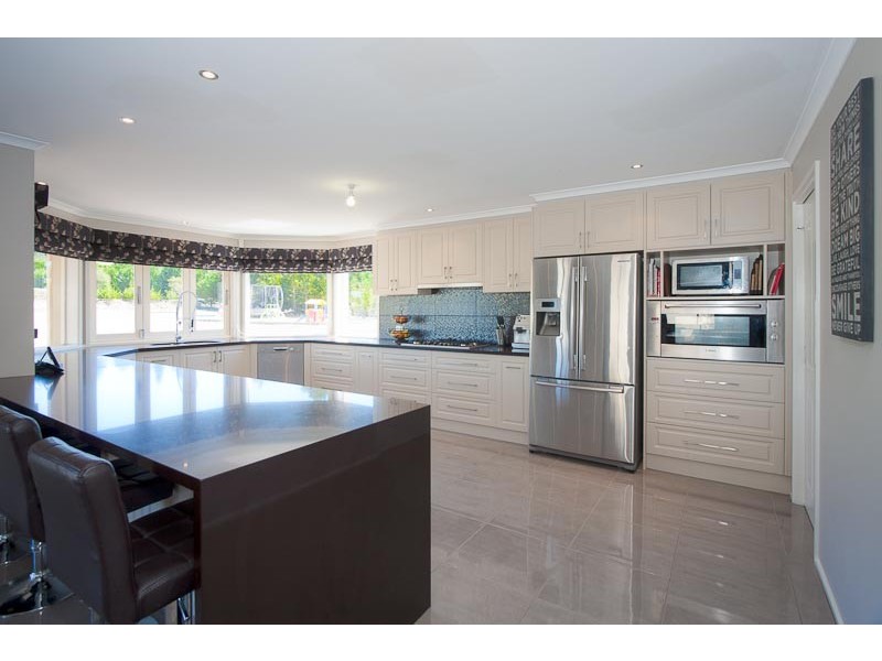 12 Monaghan Rd, Gisborne VIC 3437