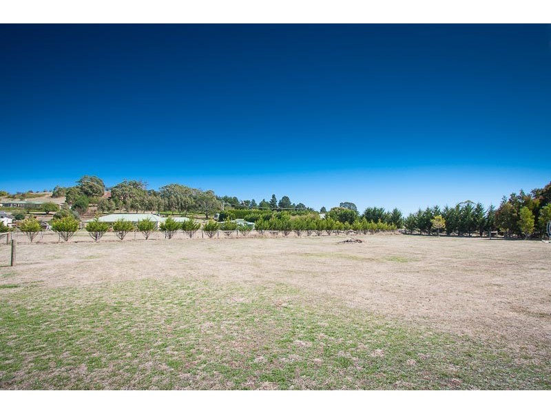 12 Monaghan Rd, Gisborne VIC 3437