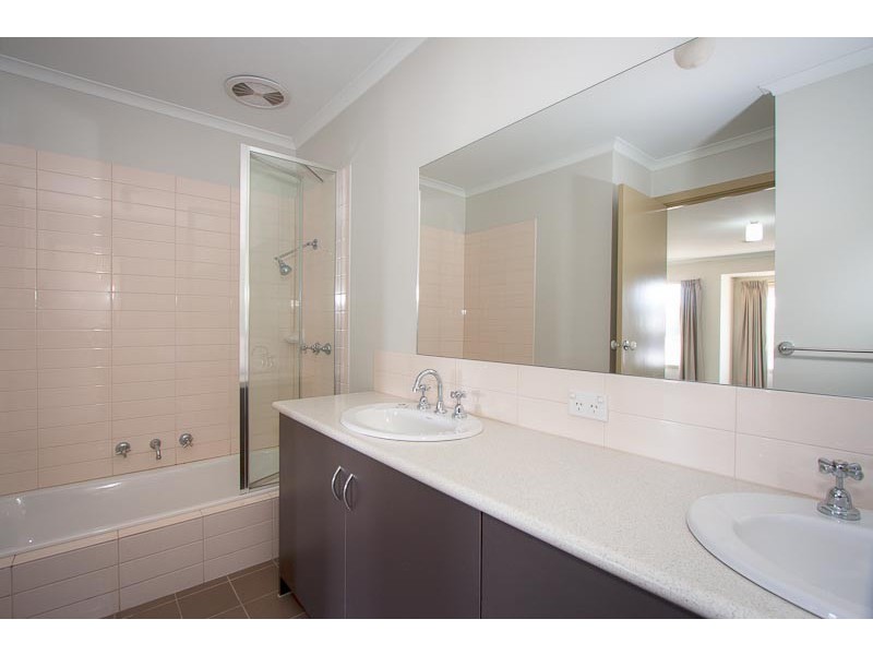 9 Cassandra Close, Gisborne VIC 3437