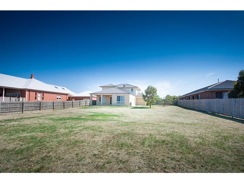 9 Cassandra Close, Gisborne VIC 3437