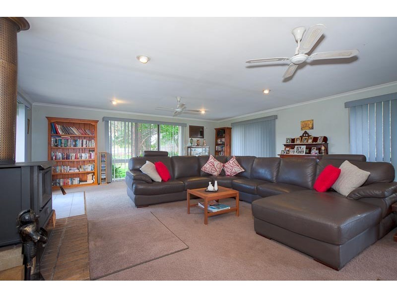 83 McGEORGE ROAD, Gisborne South VIC 3437