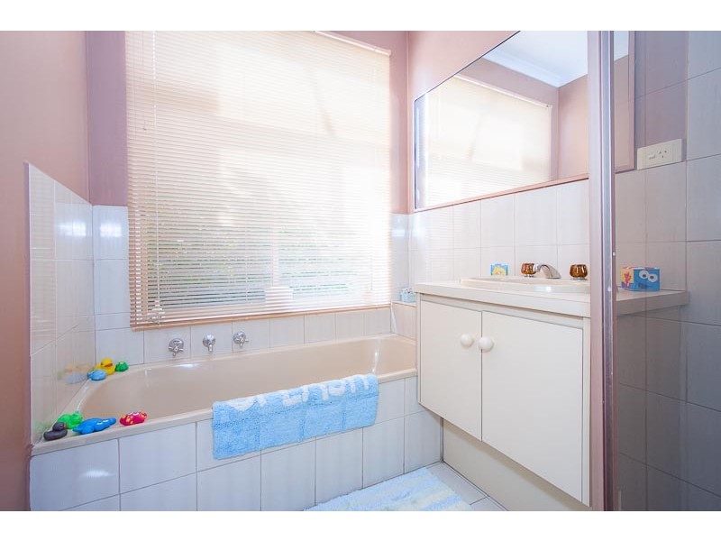 19 Mountain View Way, Gisborne VIC 3437