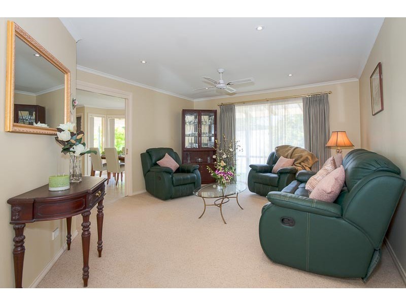 8 Carbine Crt, Gisborne VIC 3437