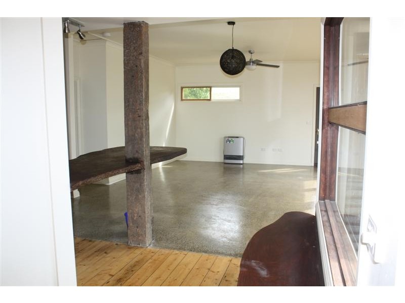 1 Simms Crt, Riddells Creek VIC 3431