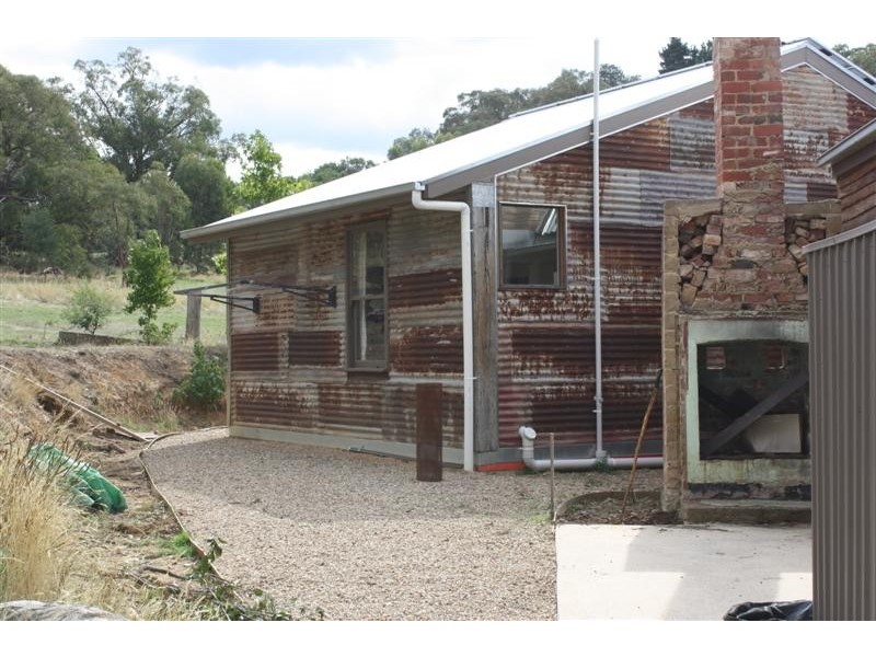 1 Simms Crt, Riddells Creek VIC 3431