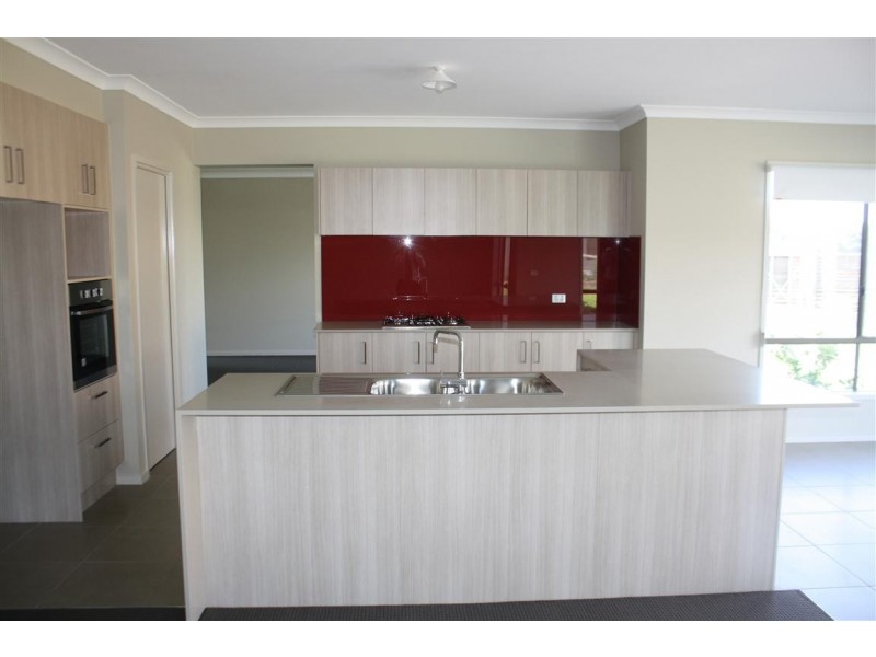 1 Bluegum Circuit, Riddells Creek VIC 3431