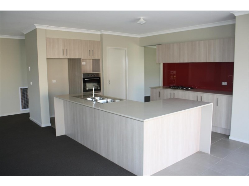 1 Bluegum Circuit, Riddells Creek VIC 3431