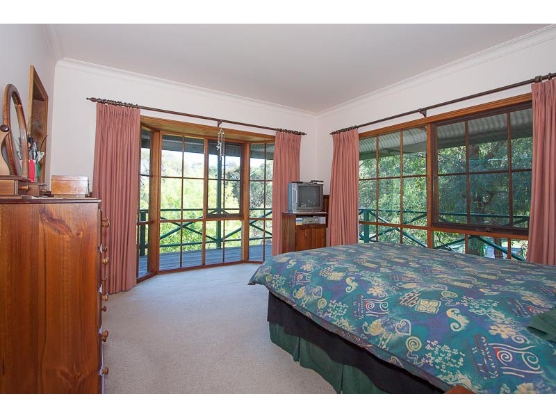 391 Hobbs Road, Bullengarook VIC 3437