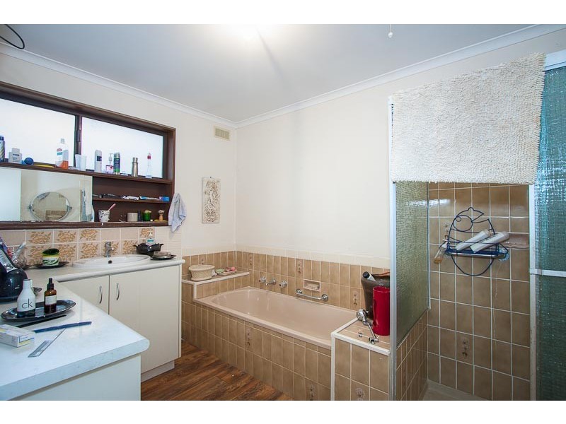 13 Scott Street, Macedon VIC 3440