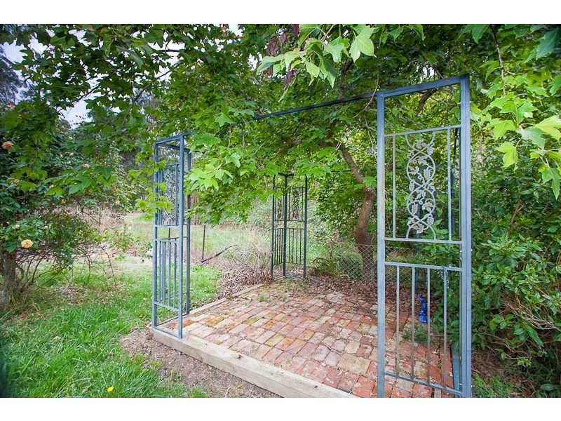 13 Scott Street, Macedon VIC 3440