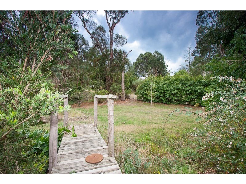 13 Scott Street, Macedon VIC 3440