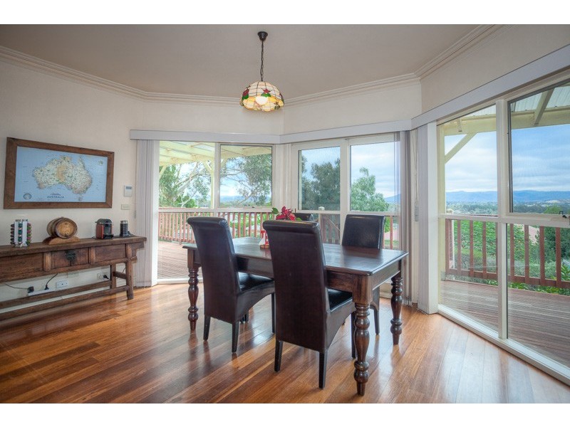 18 Wyralla Crescent, Gisborne VIC 3437