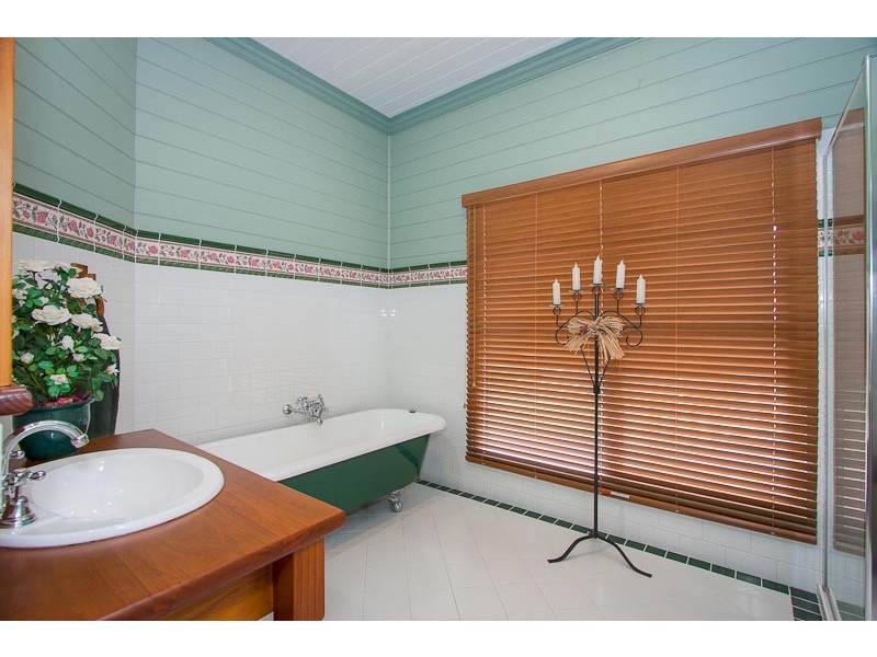 1370 BACCHUS MARSH RD, Bullengarook VIC 3437