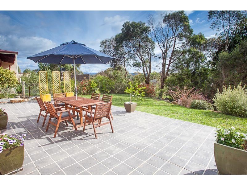 6 Wyralla Crescent, Gisborne VIC 3437