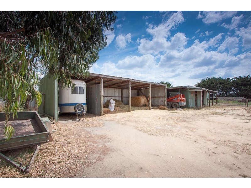 41 Stokes Lane West, Riddells Creek VIC 3431