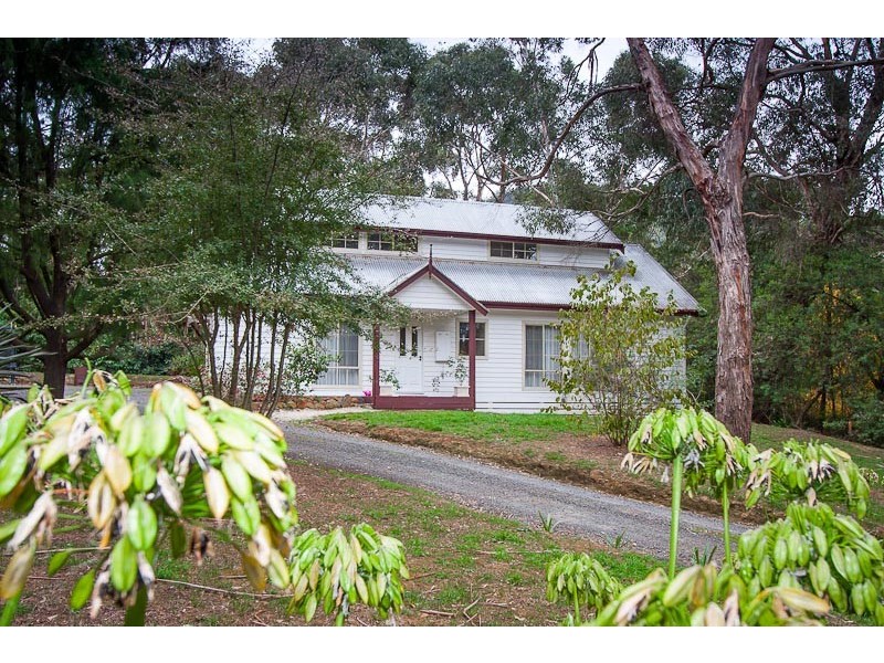 3 Taylors Road, Mount Macedon VIC 3441