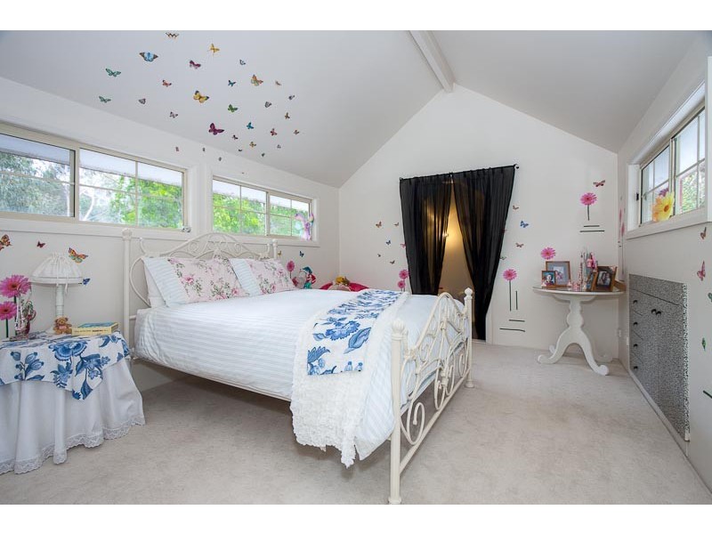 3 Taylors Road, Mount Macedon VIC 3441