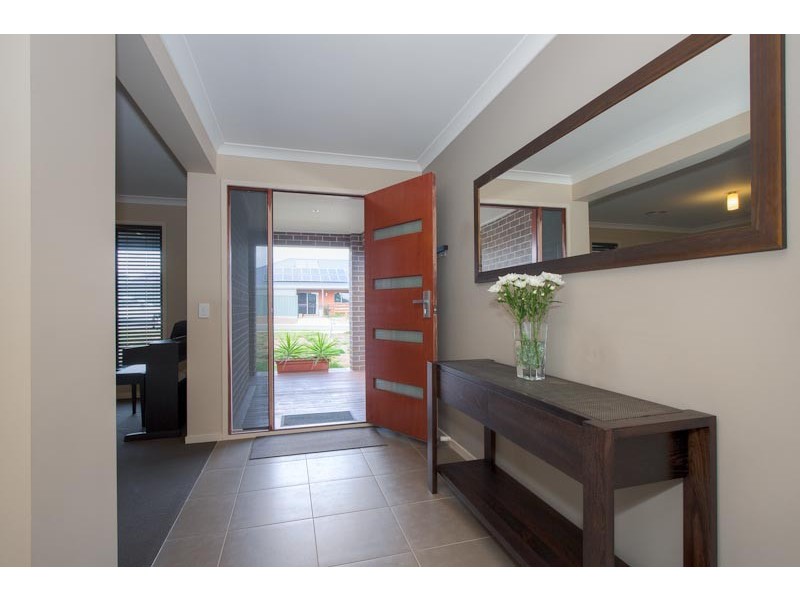 12 Francis Crescent, Gisborne VIC 3437