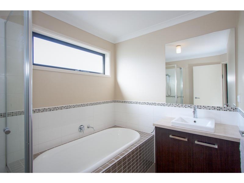 12 Francis Crescent, Gisborne VIC 3437