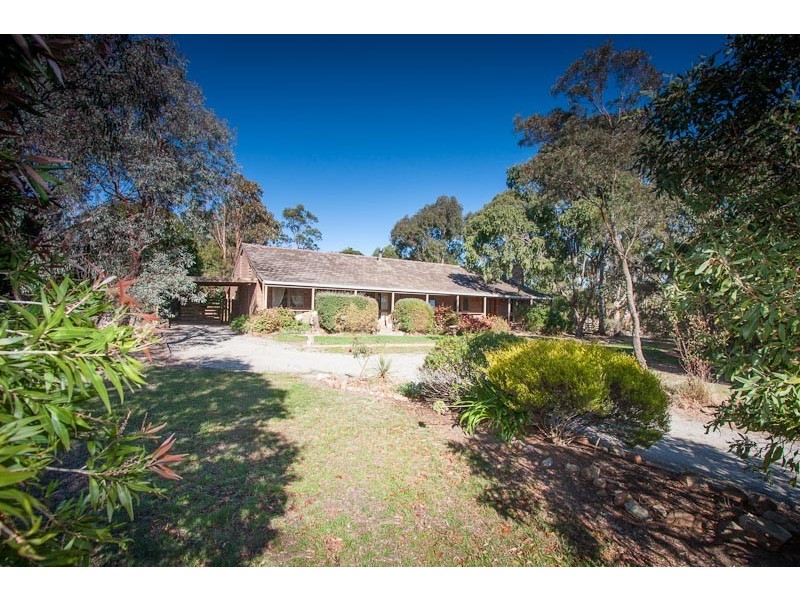 125 McGEORGE RD, Gisborne South VIC 3437