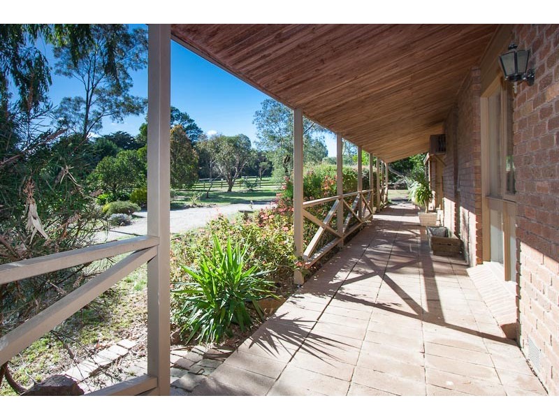 125 McGEORGE RD, Gisborne South VIC 3437