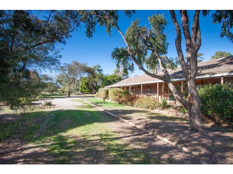 125 McGEORGE RD, Gisborne South VIC 3437