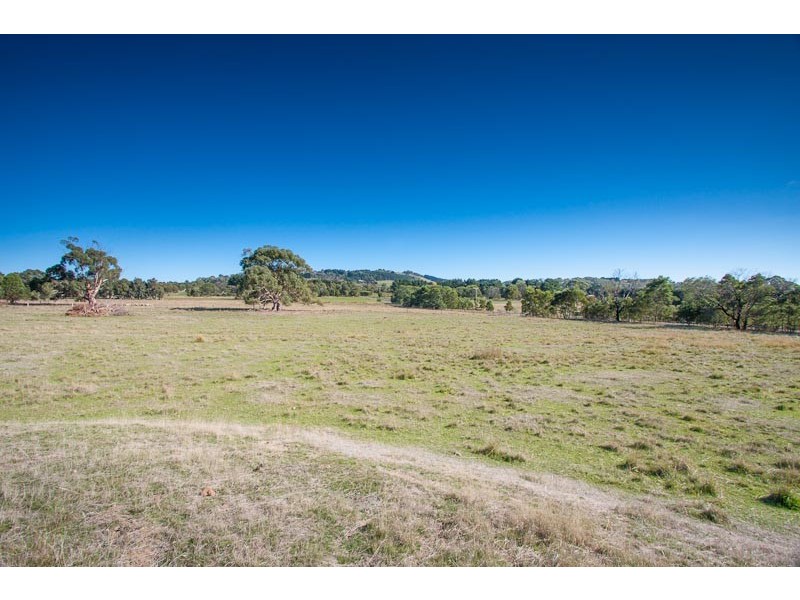 125 McGEORGE RD, Gisborne South VIC 3437