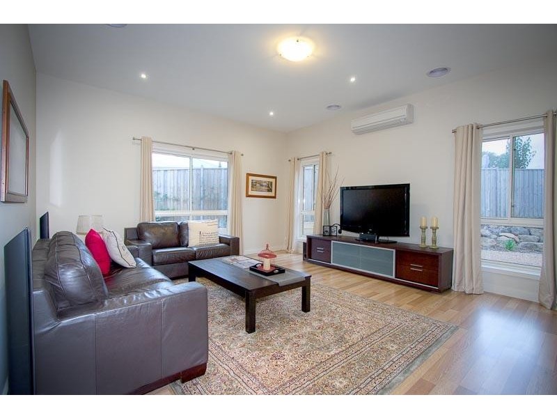11-13 Dumbarton way, Gisborne VIC 3437