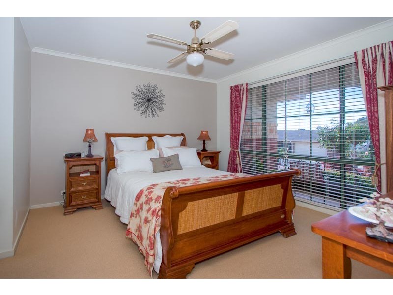 10 Pinelea Grove, Gisborne VIC 3437