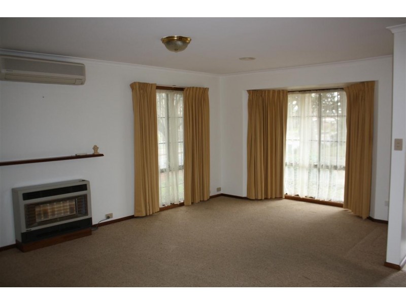 4/21 Hutton Street, Kyneton VIC 3444