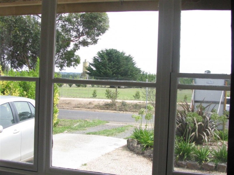 3 Racecourse Road, Riddells Creek VIC 3431
