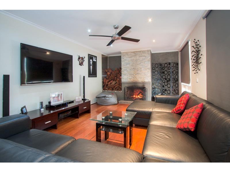 10 Hotham Avenue, Mount Macedon VIC 3441