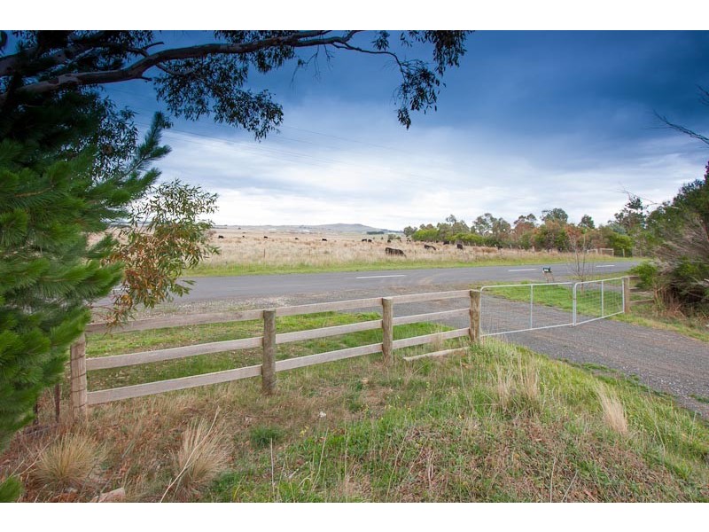 181 CAMPBELL RD, Riddells Creek VIC 3431