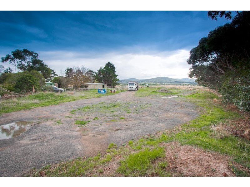 181 CAMPBELL RD, Riddells Creek VIC 3431