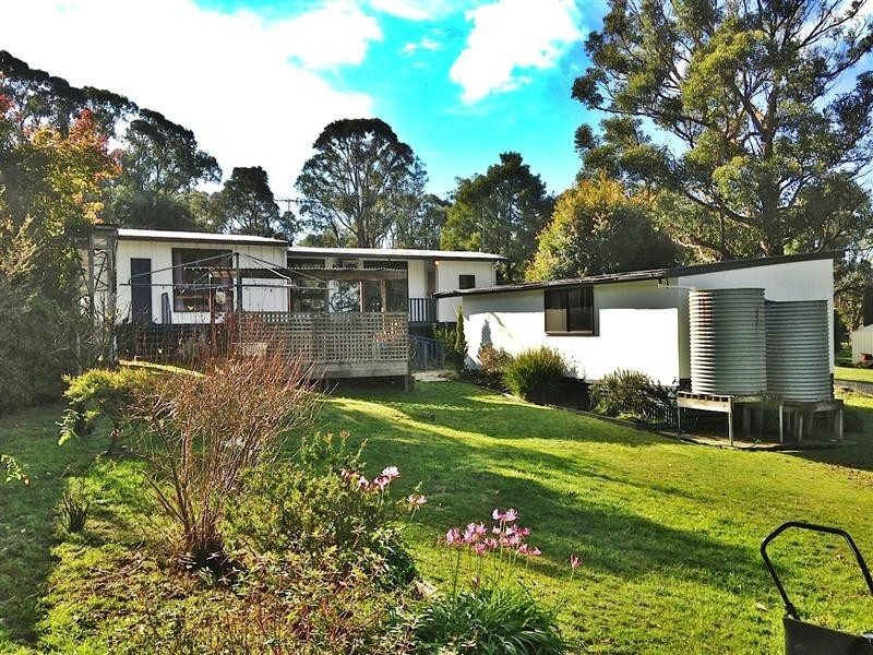 29 English Street, Macedon VIC 3440