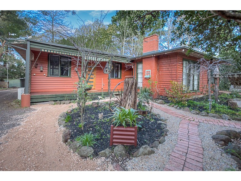 23 Centenary Avenue, Macedon VIC 3440