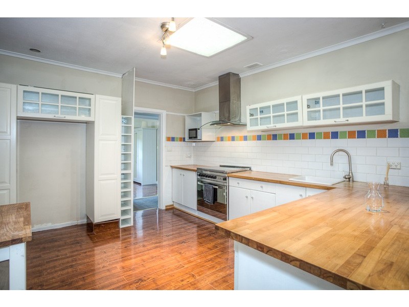 23 Centenary Avenue, Macedon VIC 3440