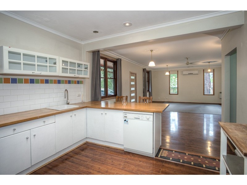 23 Centenary Avenue, Macedon VIC 3440