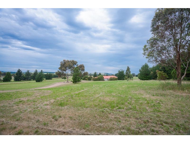 28 Cadana Road, Gisborne South VIC 3437