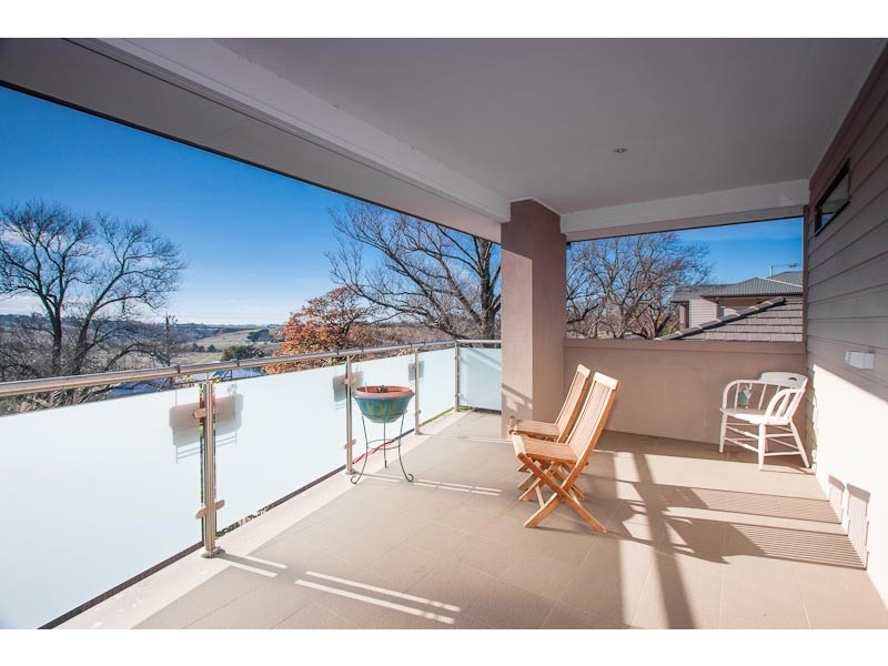 Unit 1/ 9 Rodney Street, Gisborne VIC 3437