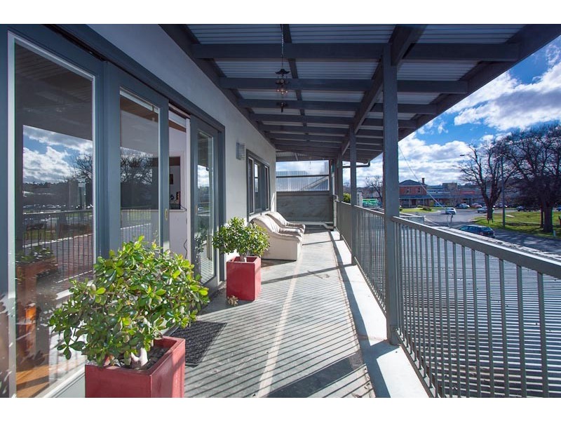 11 Hamilton Street, Gisborne VIC 3437