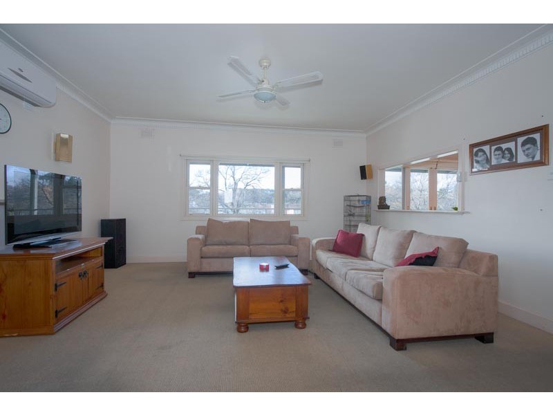 11 Hamilton Street, Gisborne VIC 3437