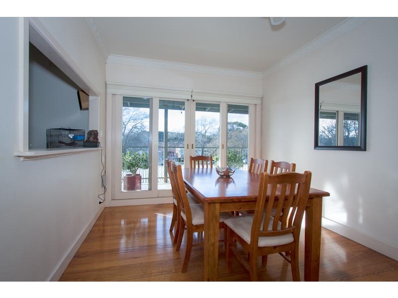 11 Hamilton Street, Gisborne VIC 3437
